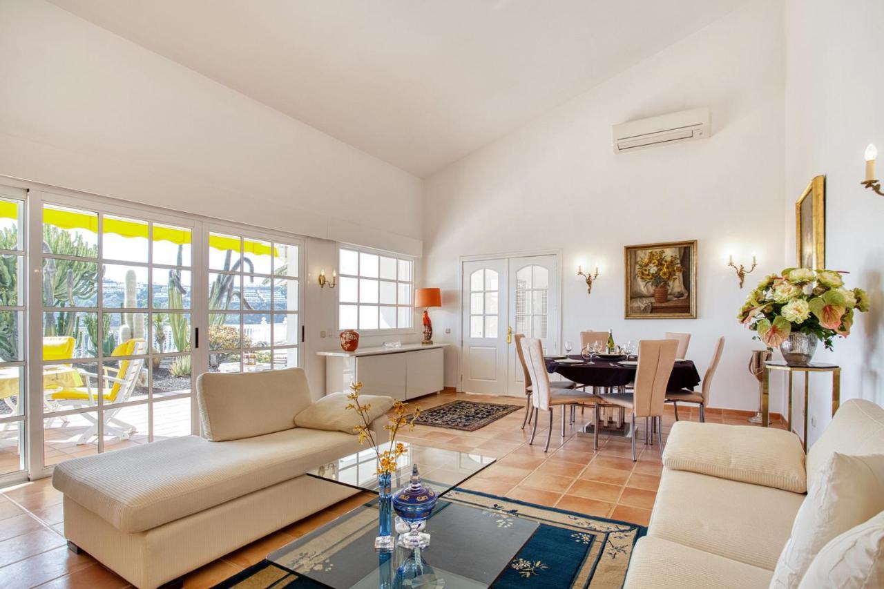 Stunning Villa With Breathtaking Ocean View โมกัน ภายนอก รูปภาพ
