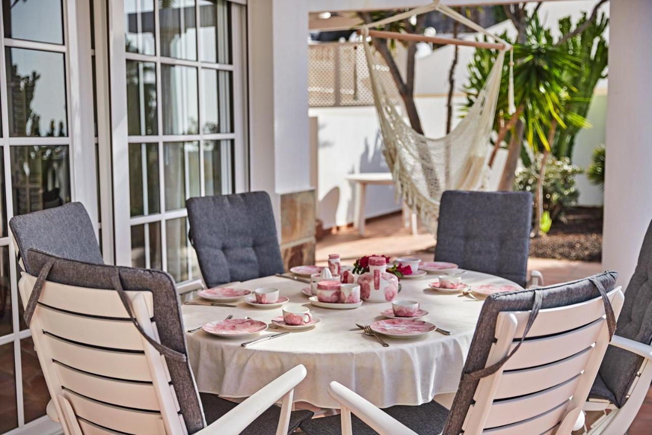 Stunning Villa With Breathtaking Ocean View โมกัน ภายนอก รูปภาพ