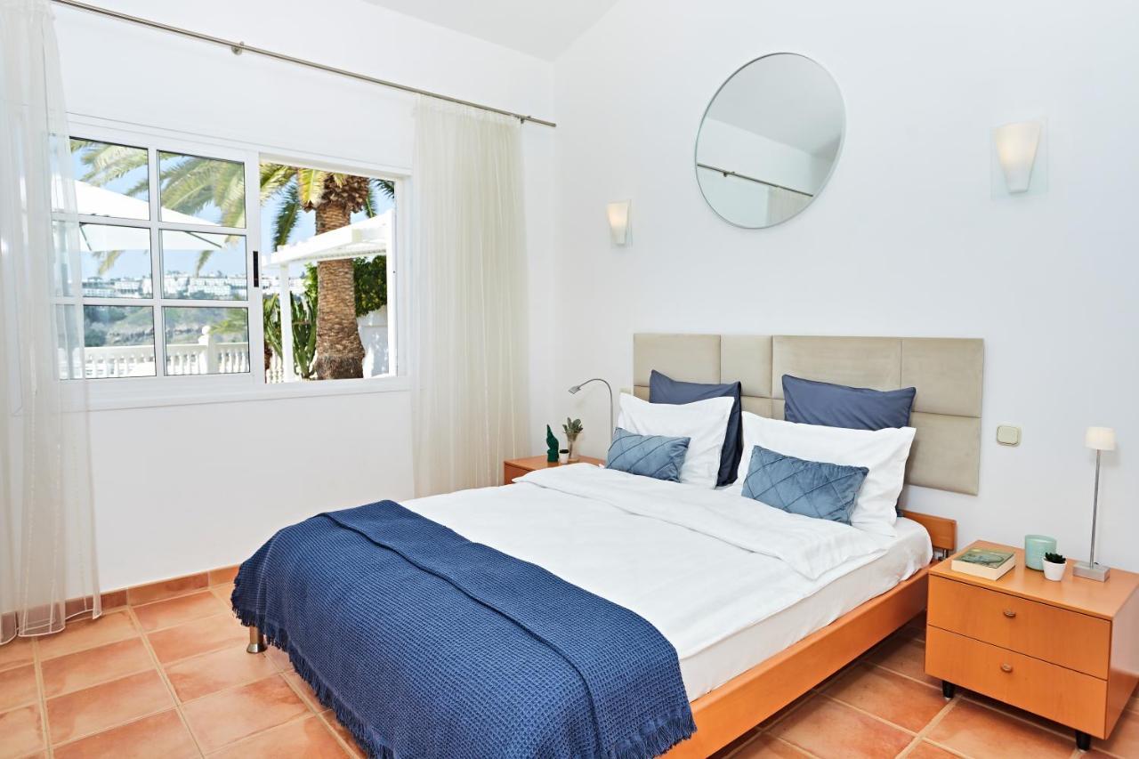 Stunning Villa With Breathtaking Ocean View โมกัน ภายนอก รูปภาพ